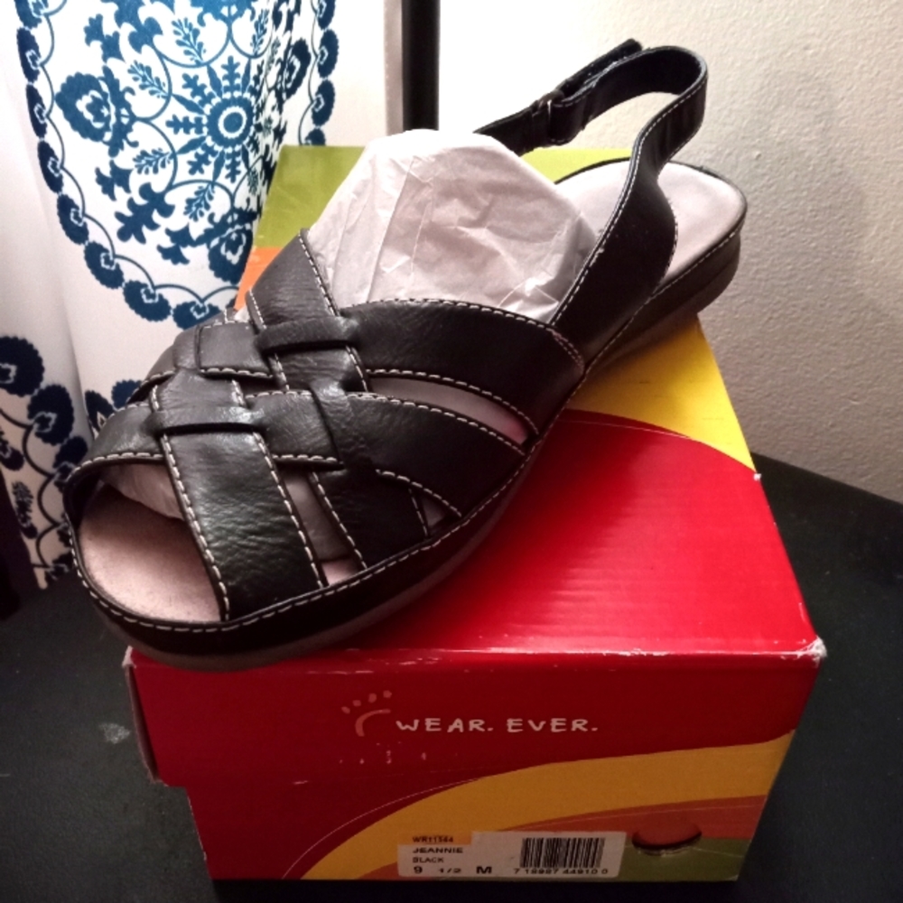 Wear ever black sandle